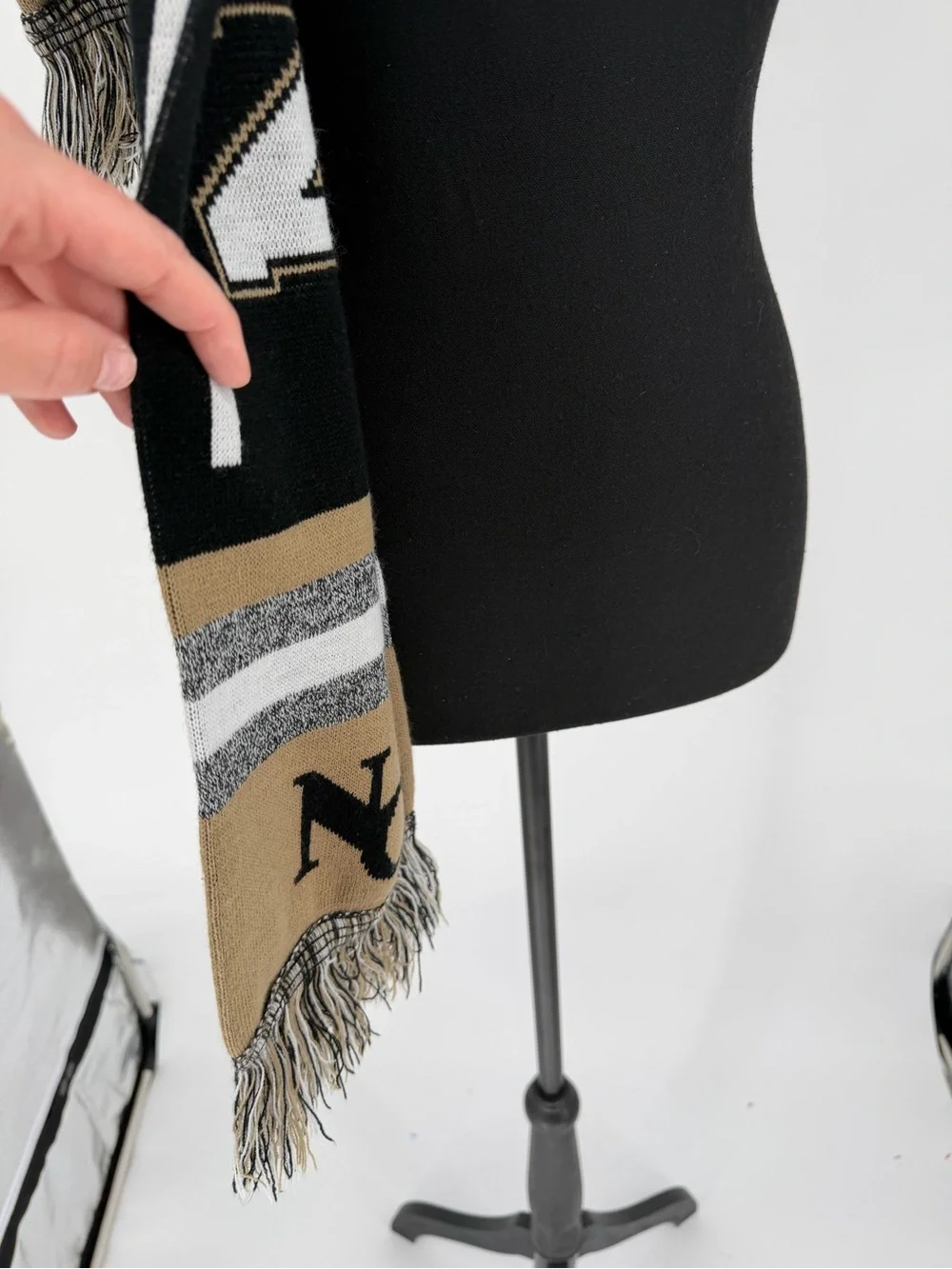 N/A black tan